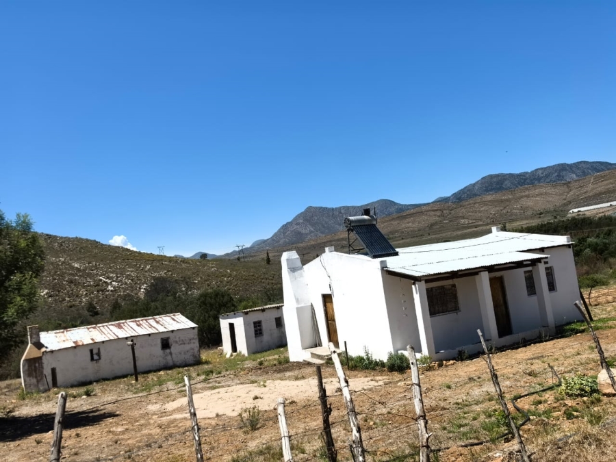 5 Bedroom Property for Sale in Uniondale Western Cape